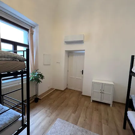 Cassovia Hostel *